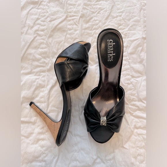 $10, $15, $20 Shoes! Charles by Charles David Slip On Heels - 7.5 - Picture 1 of 4